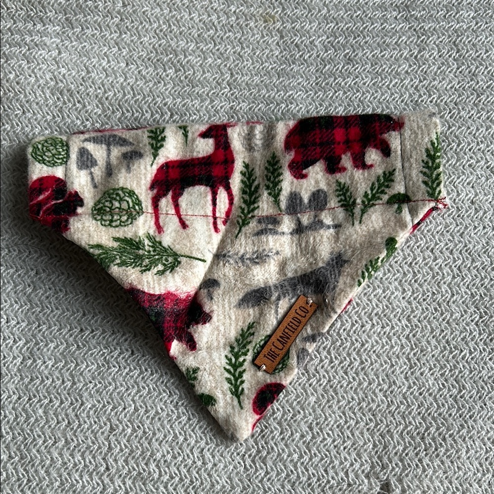 NWOT Handmade Flannel Woodland Dog Bandana | Size  XS